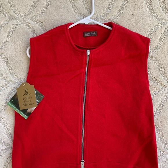 Rusk and Finch New Zealand Wool Sweater Vest with Zipper - Picture 4 of 6